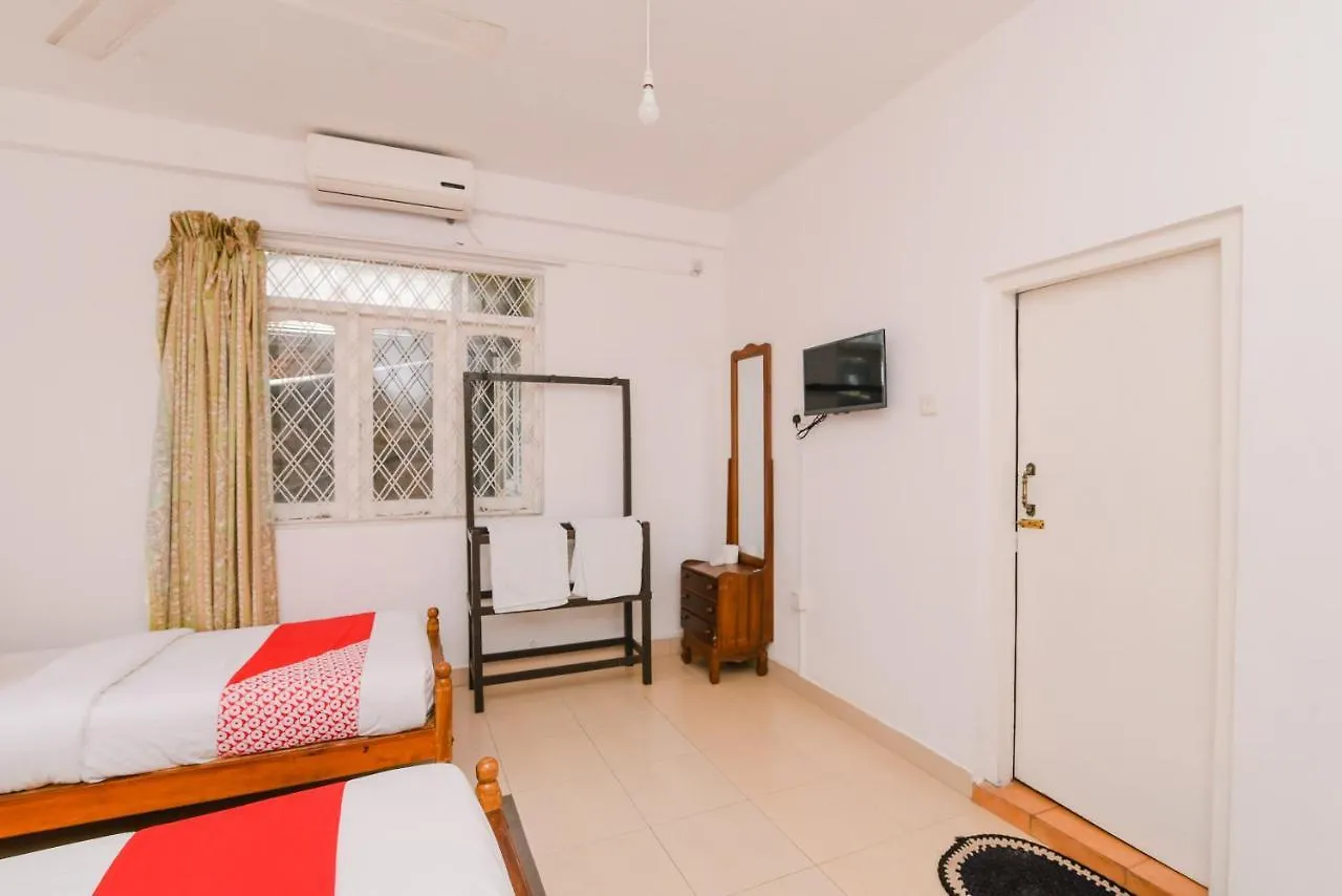 Hotel Blue Haven Guest House Kandy